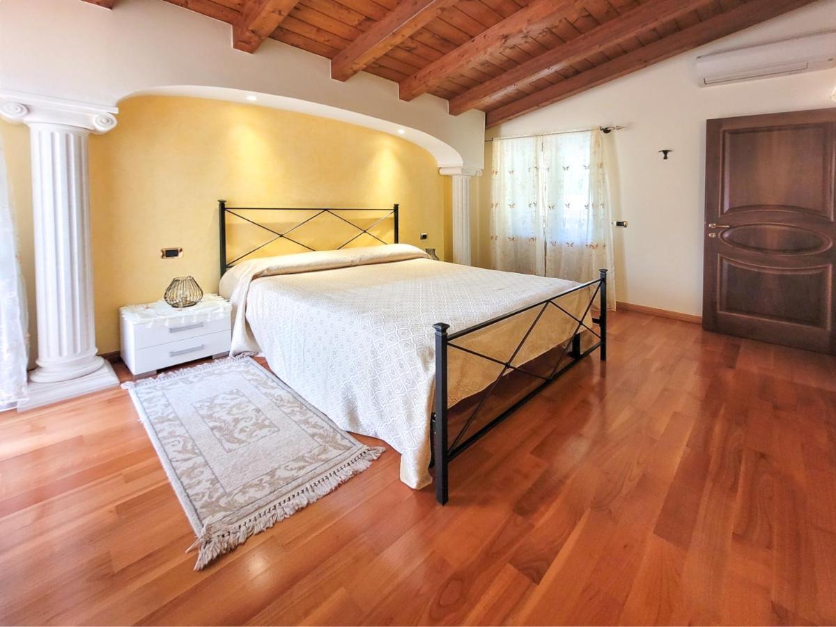 Villa Fior Di Loto Limone sul Garda Exterior photo