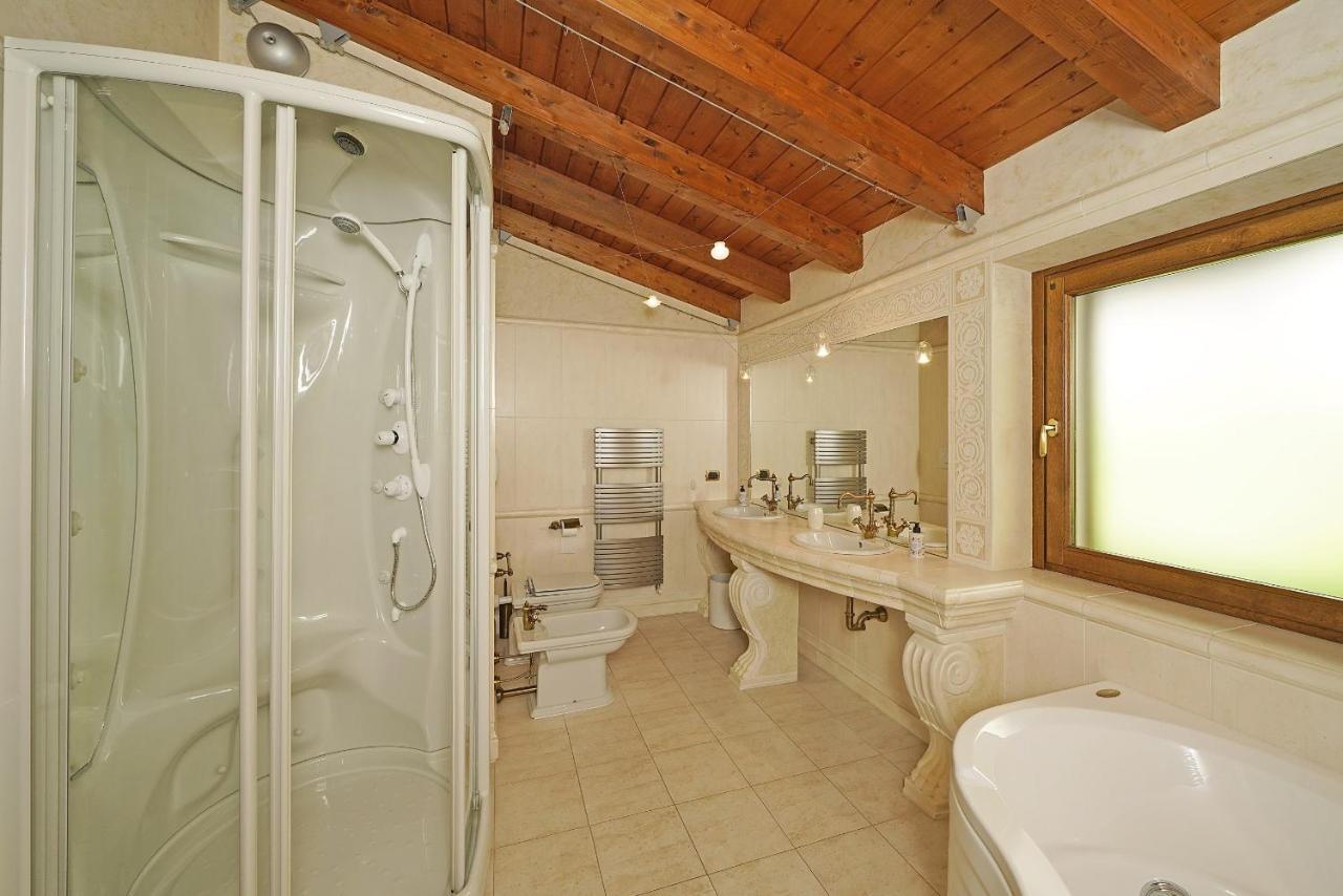 Villa Fior Di Loto Limone sul Garda Exterior photo